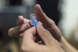 長城寬帶澄清 退出部分市場傳言不實，將繼續提供互聯網接入服務